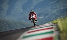 内马尔赛事官方发布战术调整新规，拜仁争议不断！